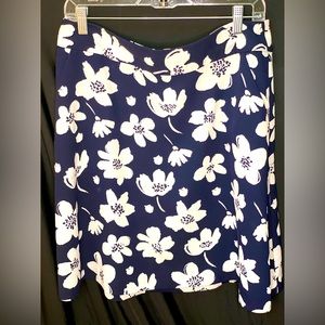 Ann Taylor Skirt Blue with white Flowers Size 10 Spring/ Summer Skirt